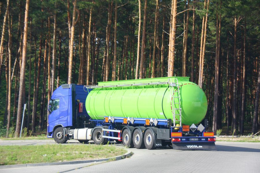 Camión cisterna para transporte de residuos líquidos